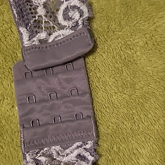 Maidenform 5809 Self Expressions Convertible PushUp Underwire Bra Stone Gray 40C - Picture 4 of 8